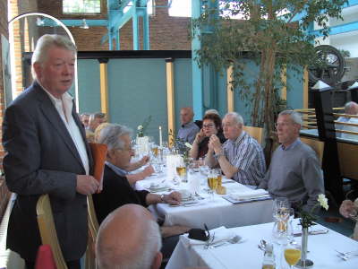 Mittwoch, 13. und Donnerstag, 14.05.09. Besuch der Meyer Werft in Papenburg, ADO Gardienenwerk, Emssperrwerk und Hafenrundfahrt.