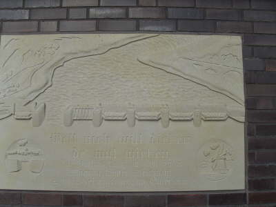 Mittwoch, 13. und Donnerstag, 14.05.09. Besuch der Meyer Werft in Papenburg, ADO Gardienenwerk, Emssperrwerk und Hafenrundfahrt.