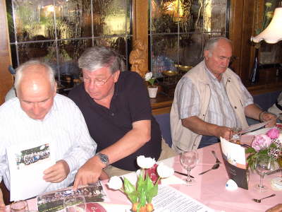 Mittwoch,03.06.09. 36 Kollegen trafen sich im H�ffer Hof.