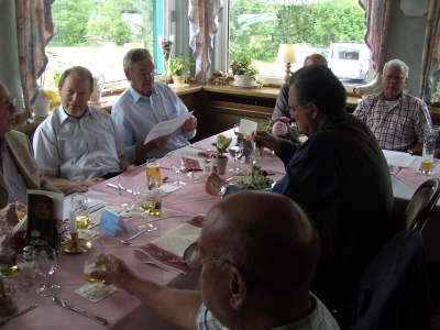 Mittwoch,03.06.09. 36 Kollegen trafen sich im H�ffer Hof.