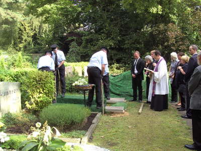 Donnerstag, 20.08.09. Beerdigung von Manfred Seemann auf dem Freidhof Am Heidstamm in K�ln-L�venich.