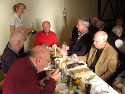 Mittwoch, 23.12.09. Treffen in der Gastst�tte "Sch�ne Aussicht" in Odenthal-Gl�busch.