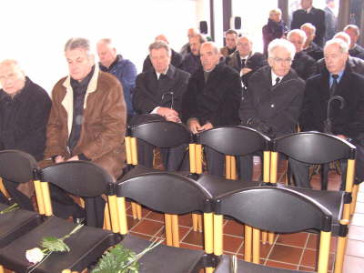 Freitag, 05.02.10. 40 ehemalige Ford Kollegen nahmen an der Beerdigung von Manfred Abts teil in Odenthal Selbach.