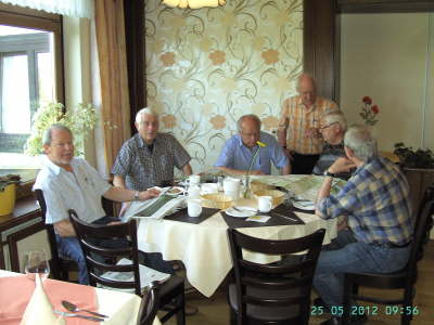 Fr�hjahrswanderung Eifel 21.-26.Maii 2012. Hotel-Restaurant "Schoos" Baselter Hof in Fleringen.