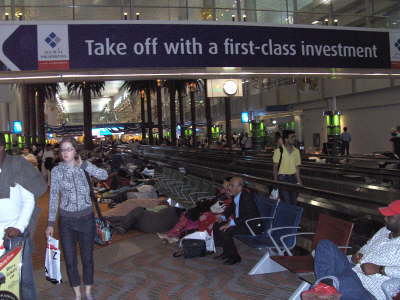 Sonntag, 03.08.08. Dubai Airport