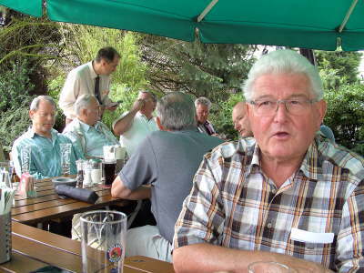 Mittwoch, 25.06.08. Treffen im Hallerhof in Bergheim-Oberau�en.