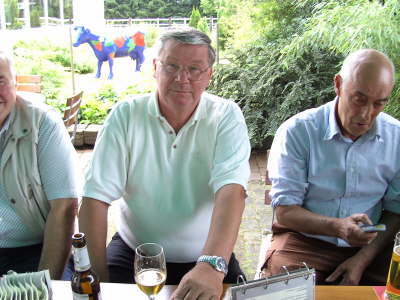 Mittwoch, 25.06.08. Treffen im Hallerhof in Bergheim-Oberau�en.