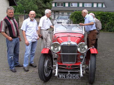 Mittwoch, 25.06.08. Treffen im Hallerhof in Bergheim-Oberau�en.