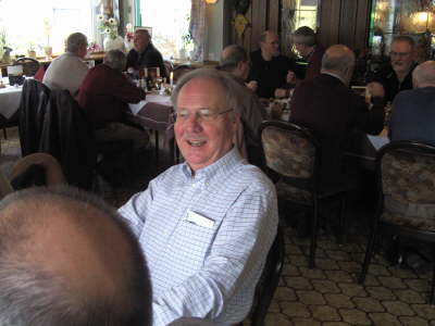 Mittwoch, 26.11.08. F�nfunddreizig Kollegen trafen sich im H�ffer Hof.