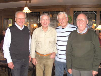 Mittwoch, 26.11.08. F�nfunddreizig Kollegen trafen sich im H�ffer Hof.