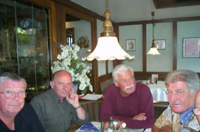 Mittwoch, 27.06.07. 44 Kollegen und 1 Kollegin trafen sich im "H�ffer Hof"