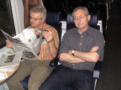 Dienstag, 7. August 2007. 28 Kollegen besuchten das Mercedes-Benz Museum in Bad Cannstadt.