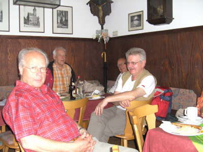 Montag, 11. bis Samstag, 16.06.07. Wanderung in der Rh�n.